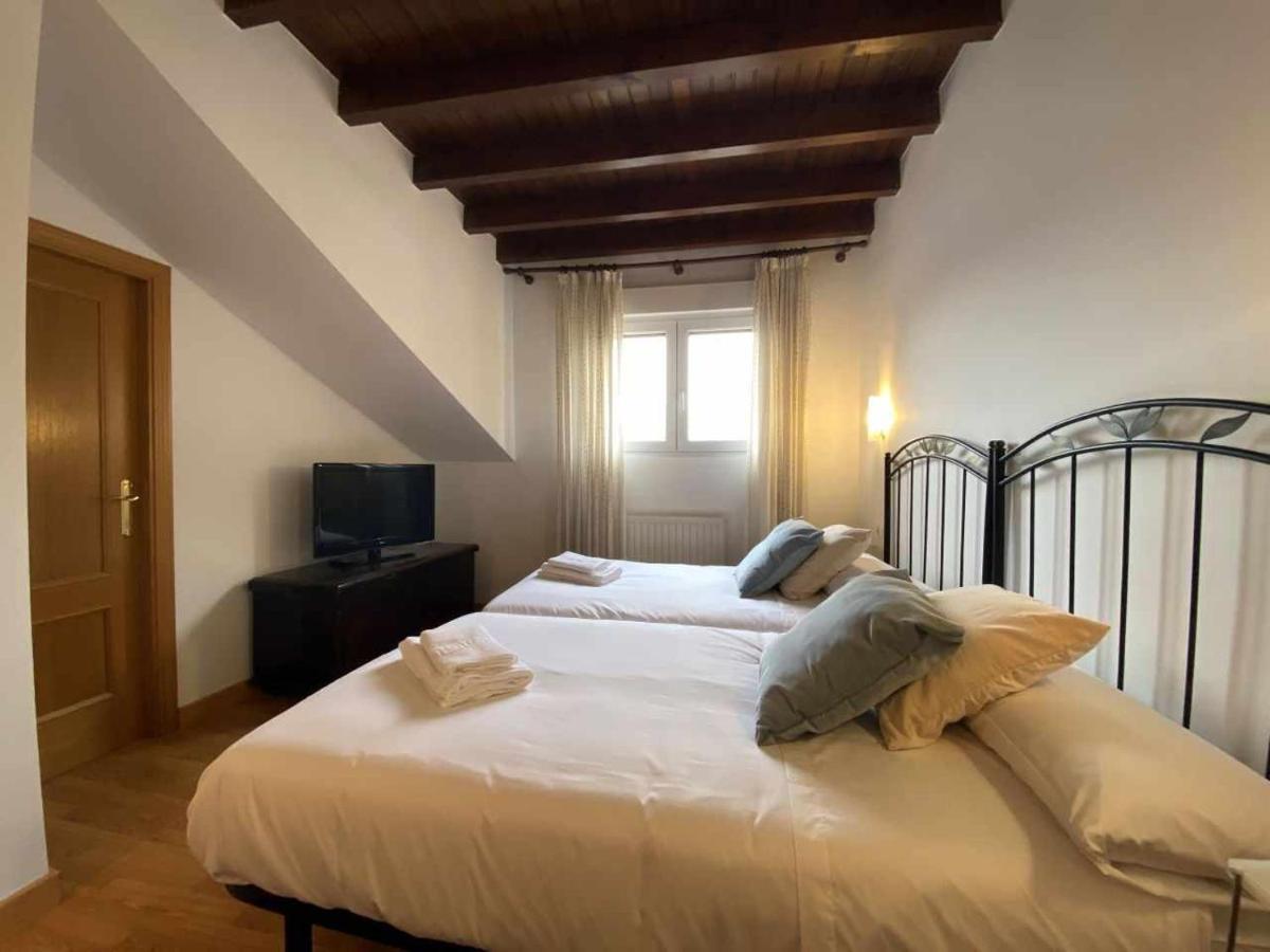Norabona Cangas De Onis Exterior photo